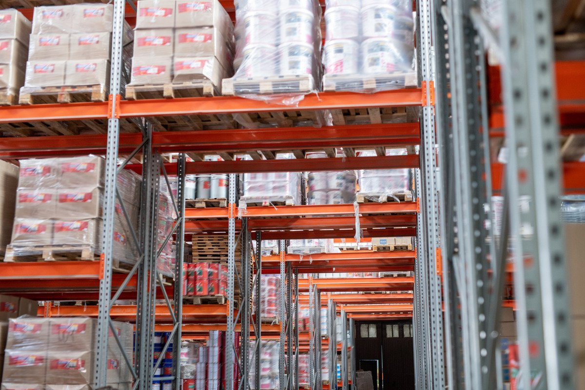 What are the benefits of using drive-in pallet racking? 7 Key Feature ...